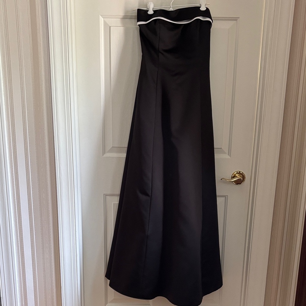 Classic Strapless Black Prom Gown with White Trim